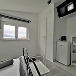 Mala Plaza Апартаменты