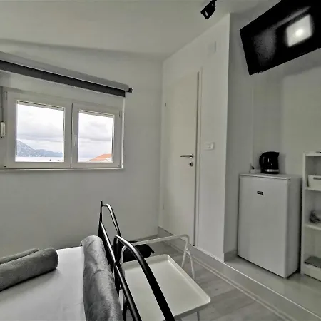 Mala Plaza Apartment